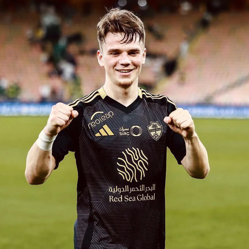 球员显得更, 望的他 球员显得更, 望的他