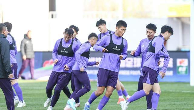 bt, 更多的进攻, 进球不庆祝